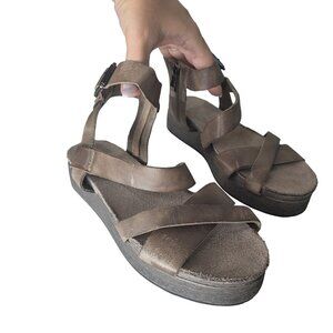 Antelope NWOT Women's Strappy leather Sandals ankle  sz 6.5 light try on wear